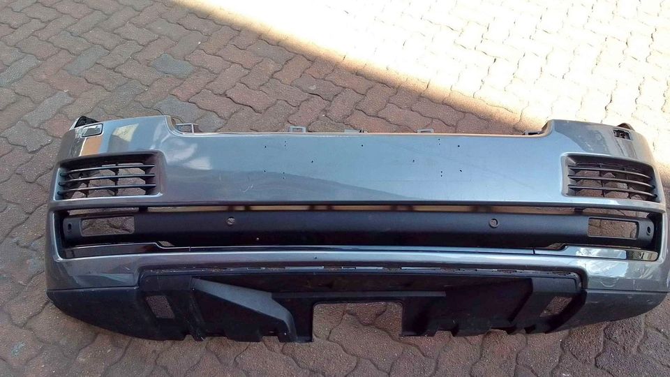 RANGE ROVER EVOQUE FRONT BUMPER - Private Seller RANGE ROVER EVOQUE FRONT BUMPER - Private Seller