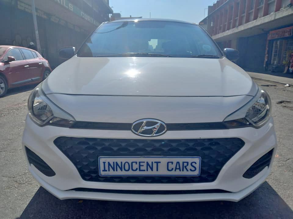 2020 HYUNDAI i20 1.2 PETROL ENGINE,  MANUAL TRANSMISSION, WHITE COLOUR, MILEAGE 66000KM 2020 HYUNDAI i20 1.2 PETROL ENGINE,  MANUAL TRANSMISSION, WHITE COLOUR, MILEAGE 66000KM
