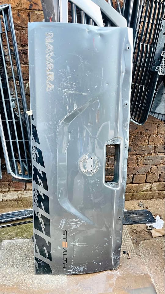 Nissan Navara tailgate - Private Seller Nissan Navara tailgate - Private Seller