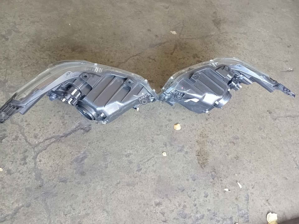 Honda Amaze both side headlights - Private Seller Honda Amaze both side headlights - Private Seller