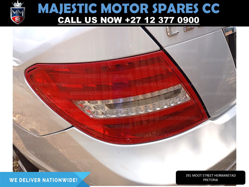 2013 Mercedes Benz c200 w204 Tail lights for Sale - Private Seller 2013 Mercedes Benz c200 w204 Tail lights for Sale - Private Seller