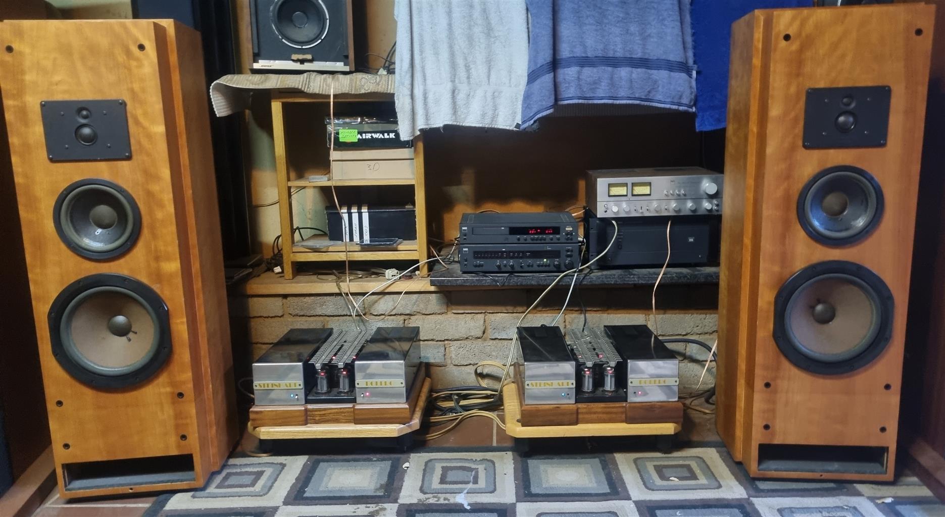AR 9LS LOUDSPEAKERS