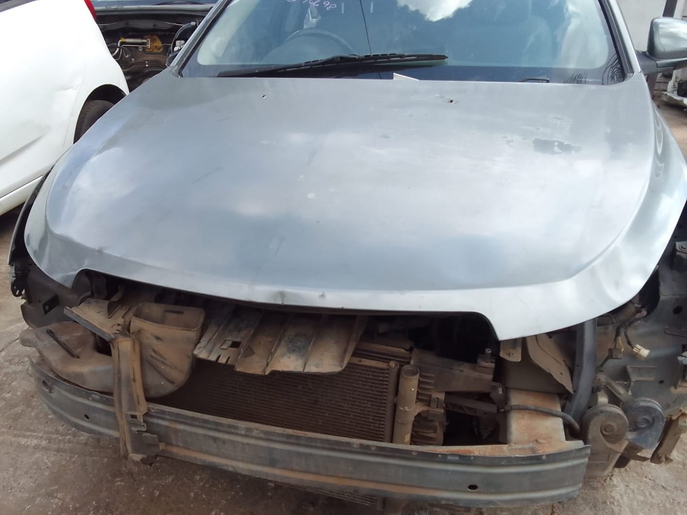 Chev Cruze Auto Used Bonnet for Sale - Private Seller Chev Cruze Auto Used Bonnet for Sale - Private Seller