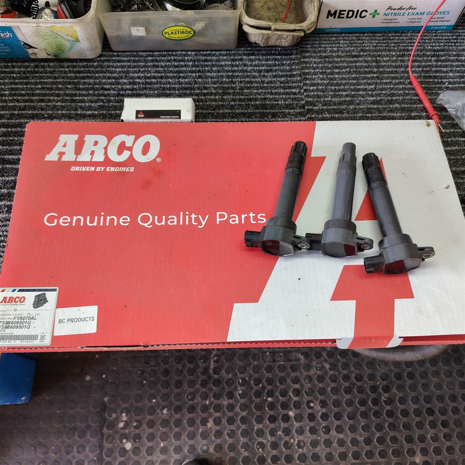 PAJERO V6 GASKET SET