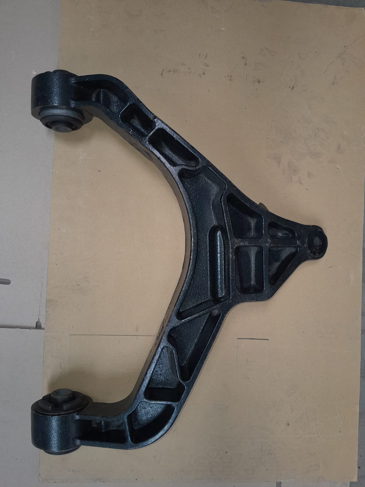 JEEP LIBERTY KJ 3.7 R/F LOWER CONTROL ARM FOR SALE - Private Seller JEEP LIBERTY KJ 3.7 R/F LOWER CONTROL ARM FOR SALE - Private Seller