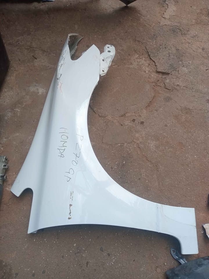 Honda civic sedan front Right-side fender - Private Seller Honda civic sedan front Right-side fender - Private Seller