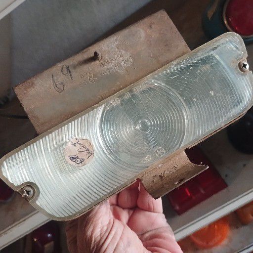 Chrysler 1967, front light - Private Seller Chrysler 1967, front light - Private Seller