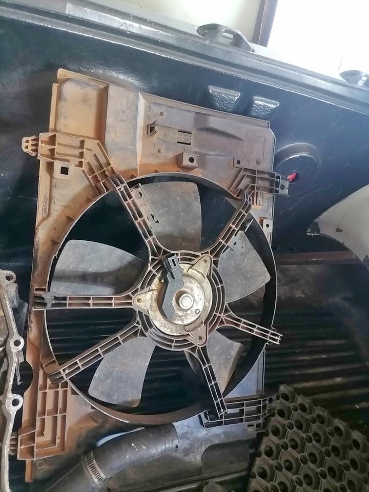 Nissan Tida Radiator Fan - Private Seller Nissan Tida Radiator Fan - Private Seller