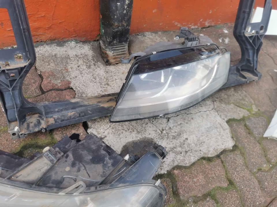 Audi A3 B8 left normal headlight - Private Seller Audi A3 B8 left normal headlight - Private Seller