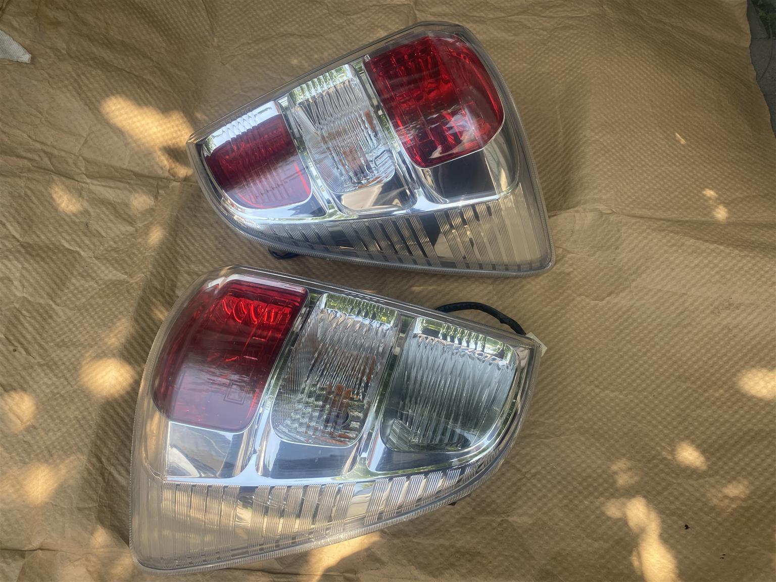 2010 DAIHATSU TERIOS TAIL LIGHTS FOR SALE. IN PRISTINE CONDITION - Private Seller