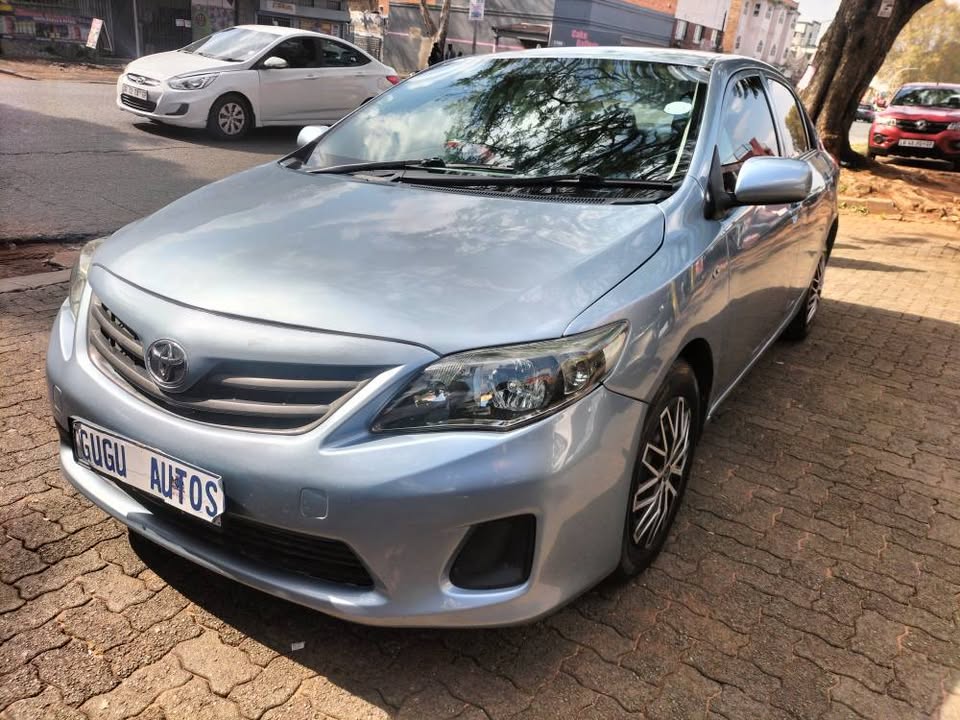 2017 TOYOTA COROLLA QUEST 1.6 AUTOMATIC  PETROL   BLUE COLOUR  LEATHER SEATS