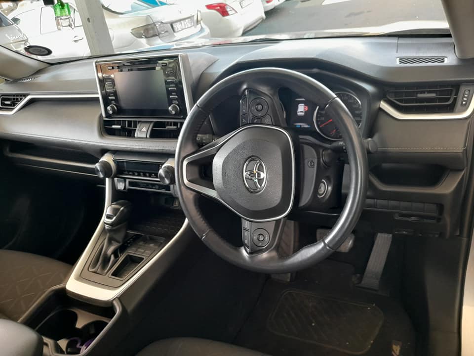 2020 TOYOTA RAV4 2.0 AUTOMATIC