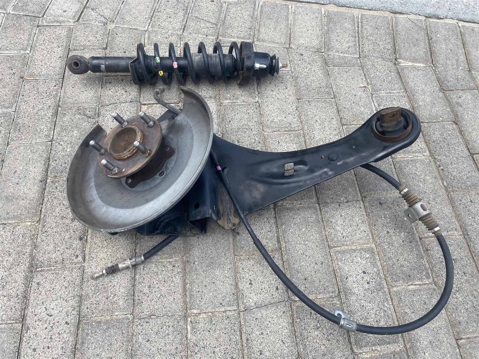 2015 MITSUBISHI ASX LEFT REAR COMPLETE HUB AND SHOCK ABSORBER FOR SALE - Private Seller