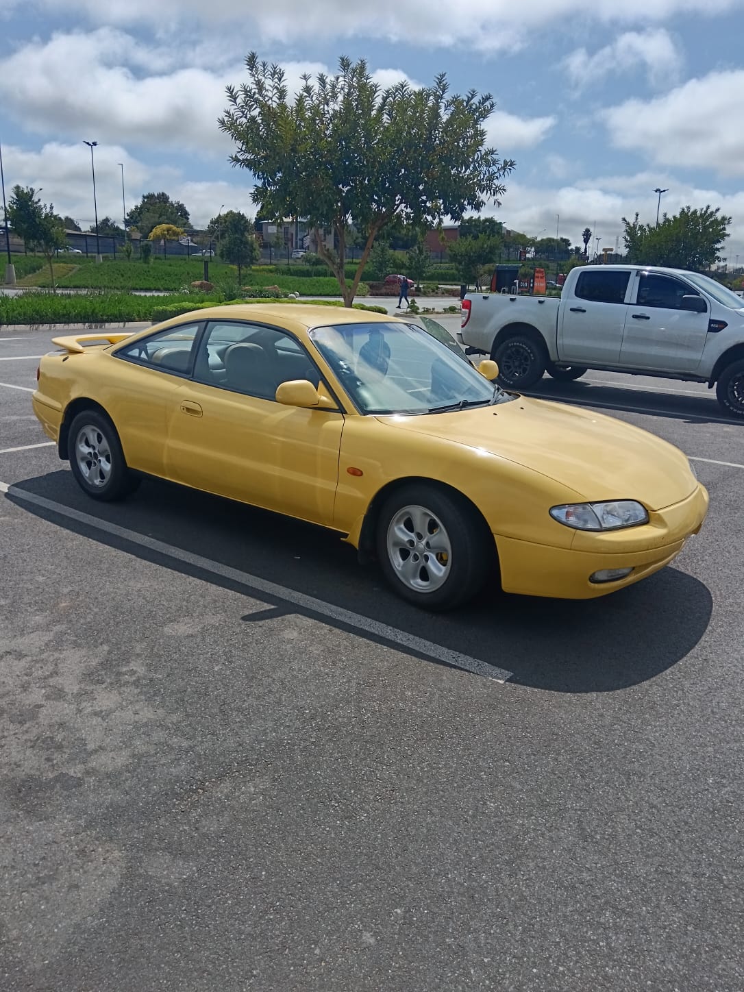 1995 mazda mx6 v6. Excellent condition