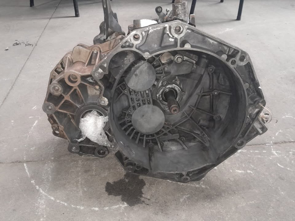 CHEVROLET CRUZE 2.2 Z22D MANUAL GEARBOX FOR SALE - Private Seller CHEVROLET CRUZE 2.2 Z22D MANUAL GEARBOX FOR SALE - Private Seller
