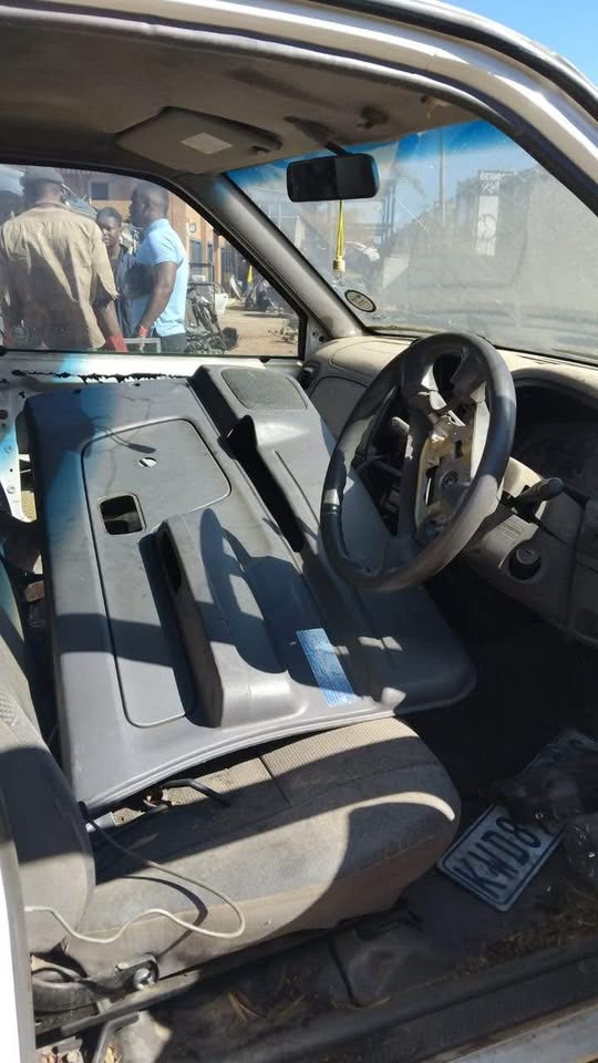 NISSAN NP300 SINGLE CAB FOR SPARES - Private Seller NISSAN NP300 SINGLE CAB FOR SPARES - Private Seller