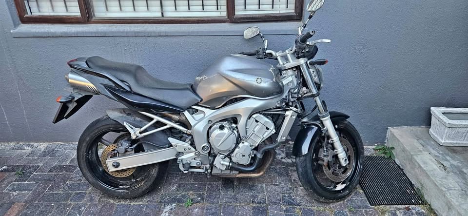 2x yamha FZ 600 - Private Seller 2x yamha FZ 600 - Private Seller