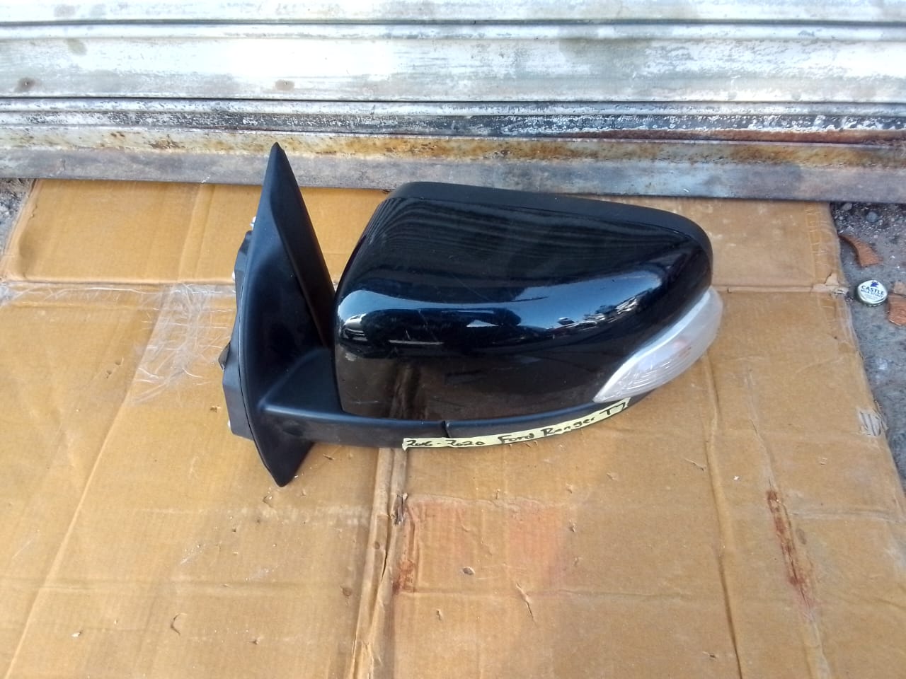 (2016-2020) FORD RANGER T7 LEFT SIDE MIRROR FOR SALE - Private Seller