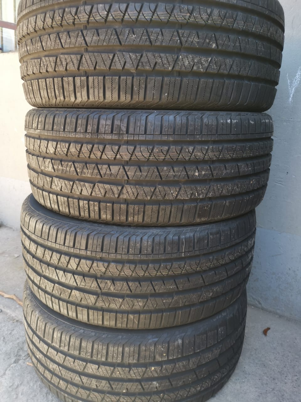 Set 265/45/21 × 4 Continental CrossContact. On sale - Private Seller Set 265/45/21 × 4 Continental CrossContact. On sale - Private Seller