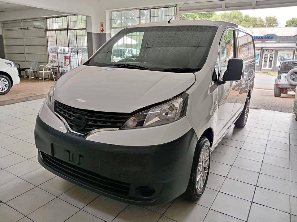 2015 NISSAN NV200 1.6 I PANEL VAN MANUAL PETROL ⛽  148,000KM WHITE COLOUR  SPAREKEY