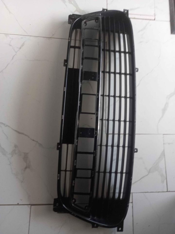 2014 to 2017 Kia cerato coup front lower grill for sale - Private Seller