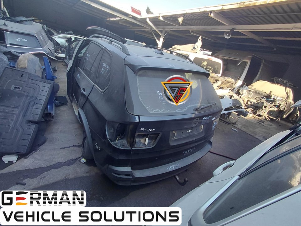BMW x5 e70 stripping for parts and spares in Pretoria