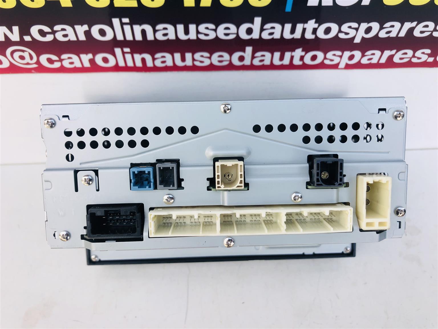 Toyota Hilux GD6 full touchscreen radio with GPS - Private Seller