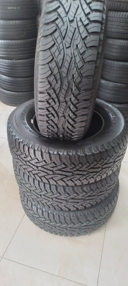 265/65/17 continental cross contact AT - Private Seller