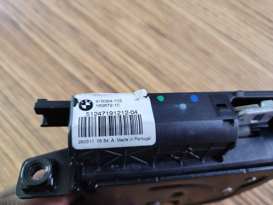 BMW F10 BOOT LOCK - OEM