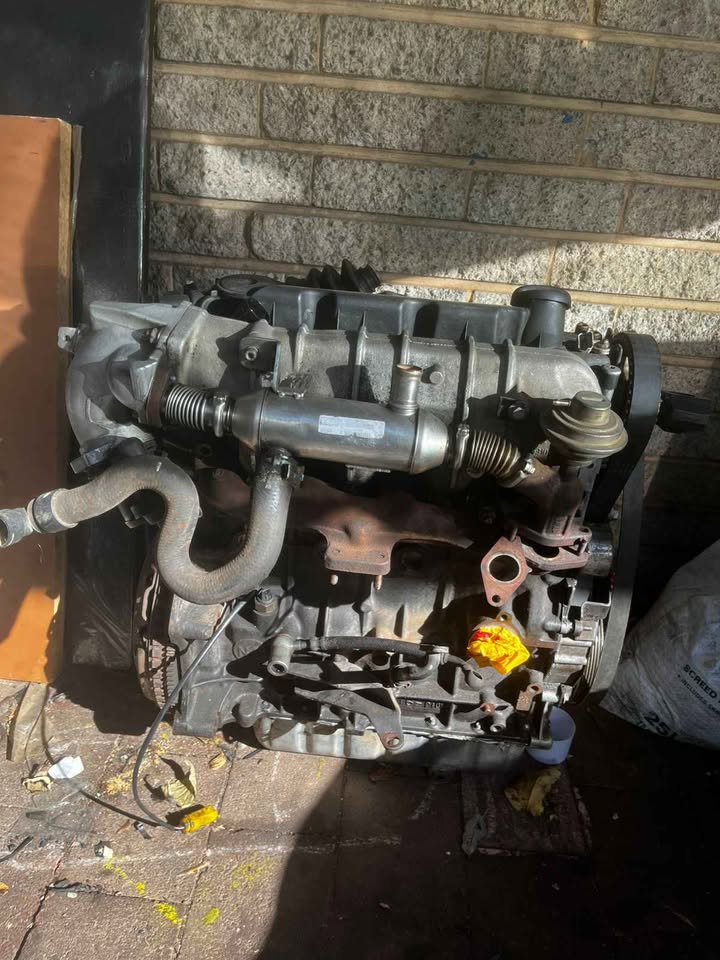 Peugeot 307 2.0 Hdi 2002 model. Engine - Private Seller Peugeot 307 2.0 Hdi 2002 model. Engine - Private Seller