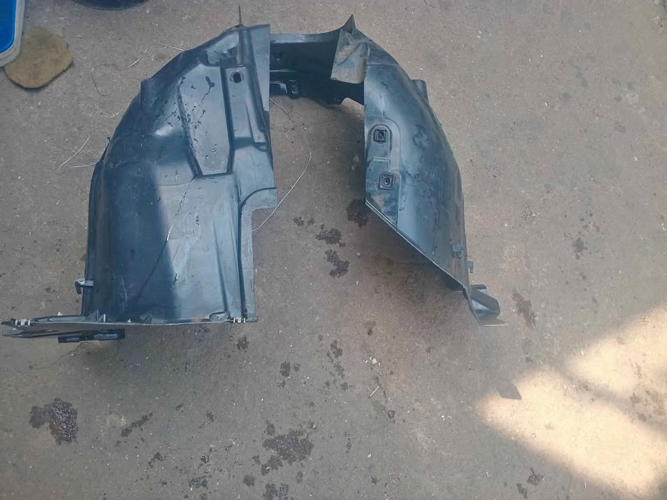 Corsa vauxhall Right-side fender liner - Private Seller Corsa vauxhall Right-side fender liner - Private Seller