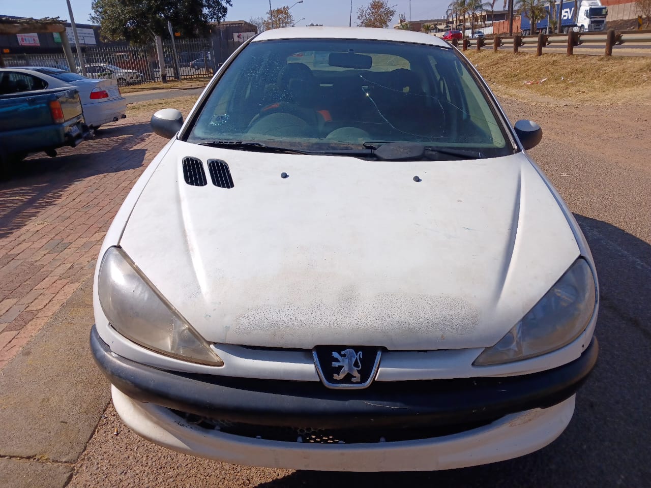 PEUGEOT 206D HDI 10FD BODY PARTS FOR SALE - Private Seller