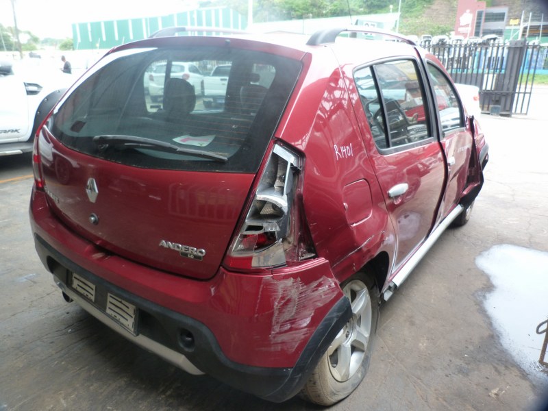 Renault Sandero Stepway 1.6 Expression Manual Red - 2011 STRIPPING FOR SPARES - Private Seller
