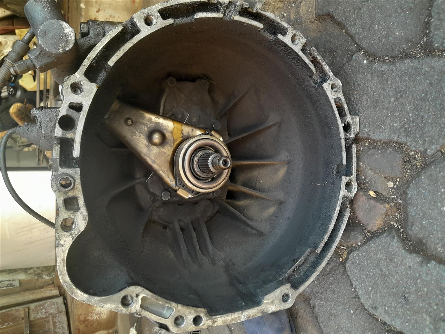 Hyundai H1 Manual Gearbox for Sale - Private Seller Hyundai H1 Manual Gearbox for Sale - Private Seller