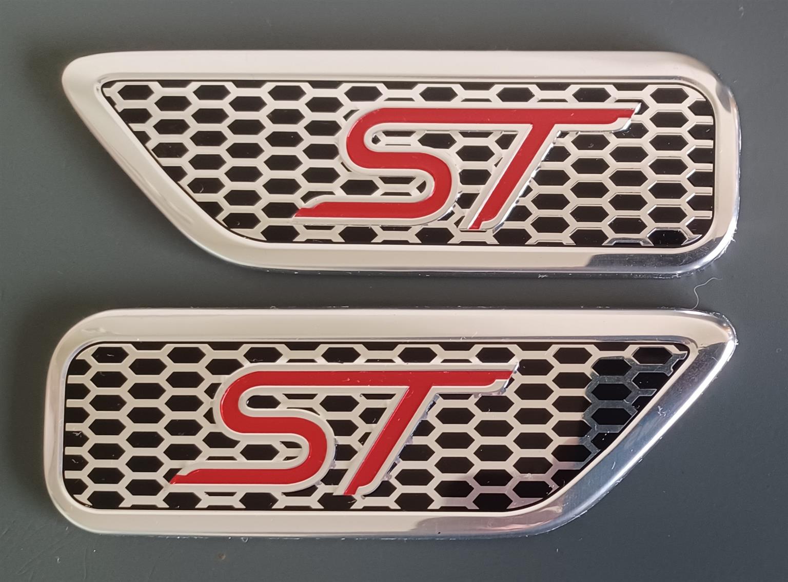 Ford Focus ST side badges emblems - Private Seller Ford Focus ST side badges emblems - Private Seller