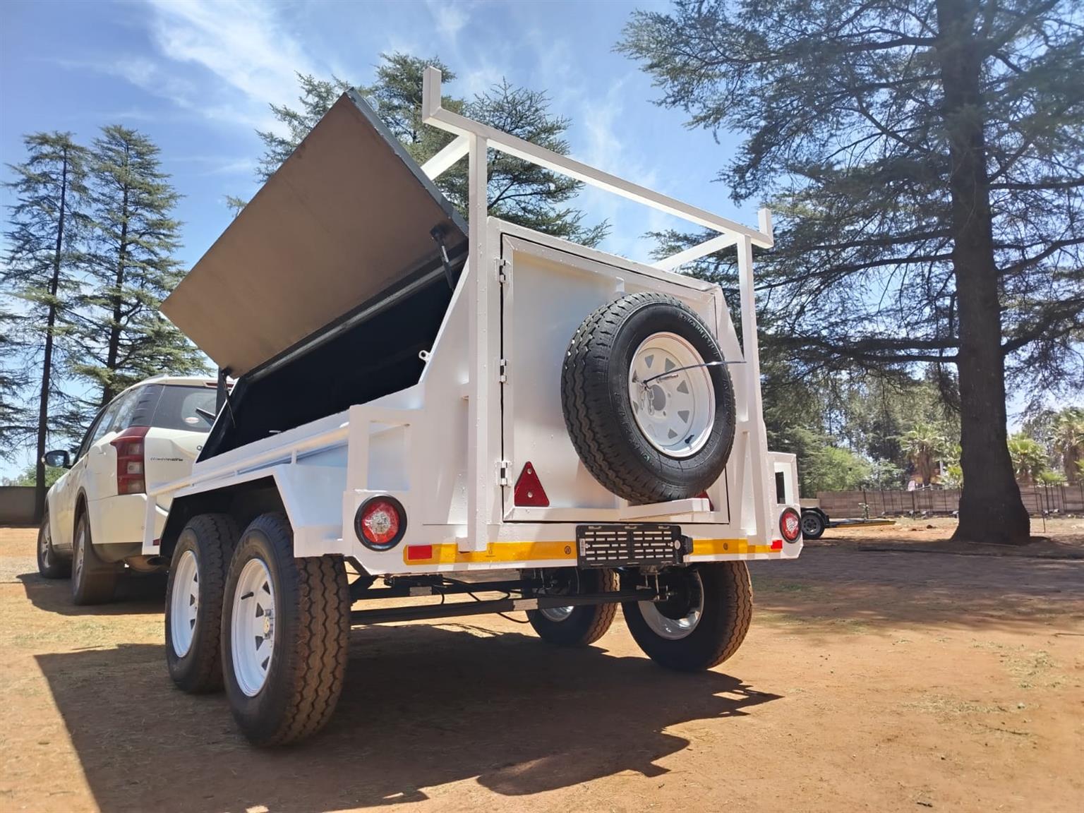 2.4 Custom Build Trailer - Private Seller 2.4 Custom Build Trailer - Private Seller