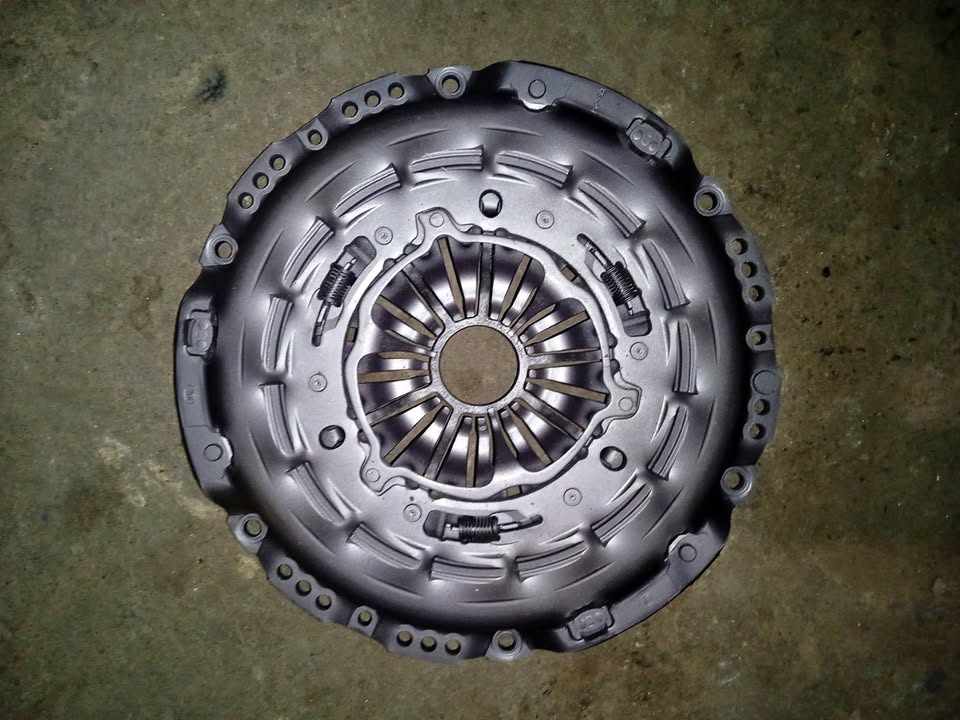 MAZDA BT 50 SERIES I 3.0 TDCi Weat clutch kit OEM FOMOCO - Private Seller MAZDA BT 50 SERIES I 3.0 TDCi Weat clutch kit OEM FOMOCO - Private Seller