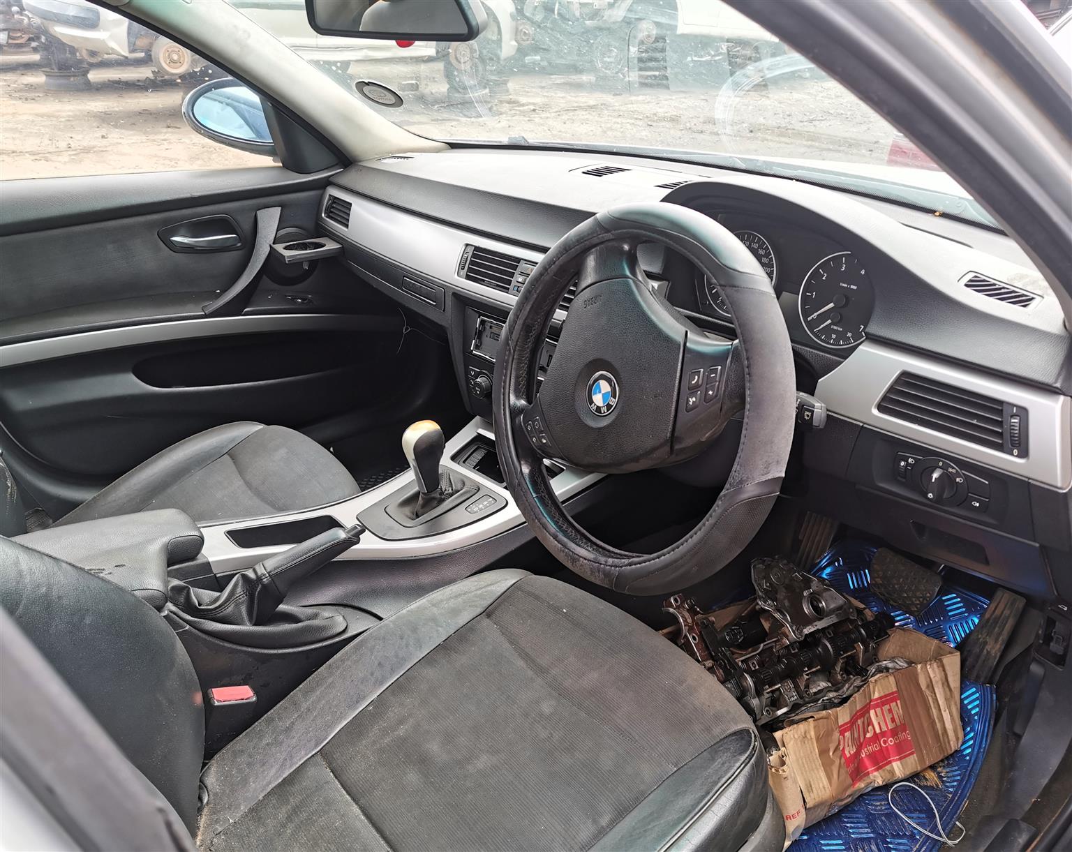2005 BMW E90 320i - Stripping for Spares