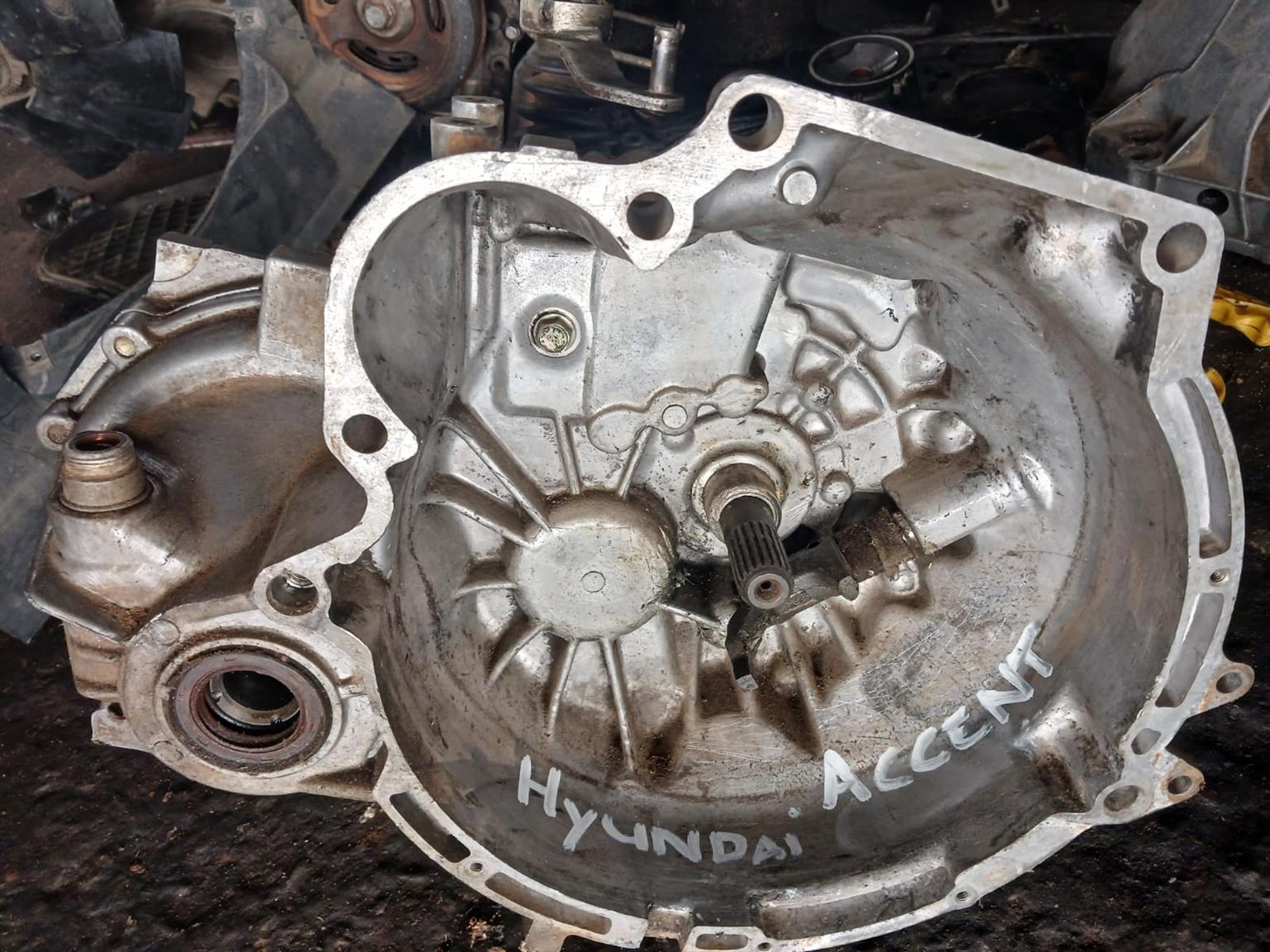 HYUNDAI ACCENT 5 SPEED GEARBOX FOR SALE - Private Seller HYUNDAI ACCENT 5 SPEED GEARBOX FOR SALE - Private Seller