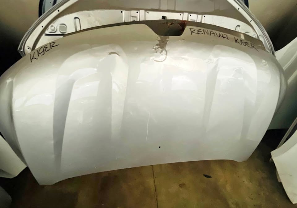 Renault Kiger bonnet - Private Seller Renault Kiger bonnet - Private Seller