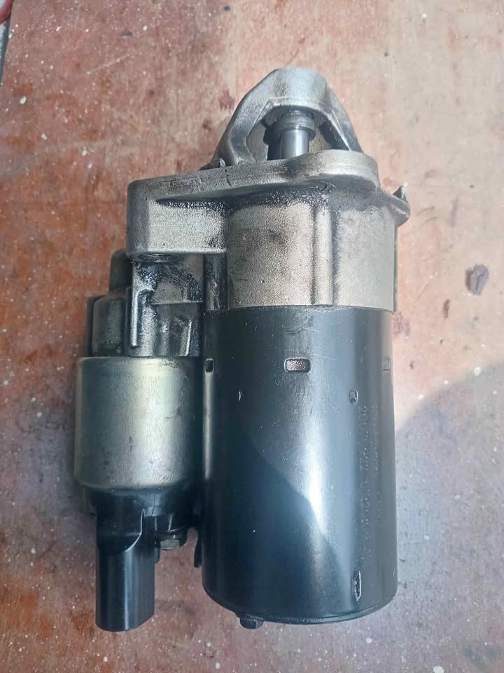 AUDI A4 B7 2.0L ALT AUTO TYPE STARTER MOTOR USED 06B 911 023 A - Private Seller AUDI A4 B7 2.0L ALT AUTO TYPE STARTER MOTOR USED 06B 911 023 A - Private Seller