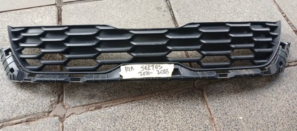 Kia Seltos grill 2021/23 - Private Seller Kia Seltos grill 2021/23 - Private Seller