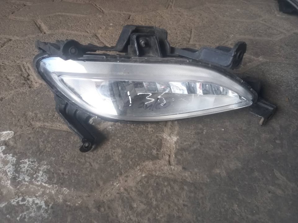 Hyundai SONATA Fog lights Pair - Private Seller Hyundai SONATA Fog lights Pair - Private Seller