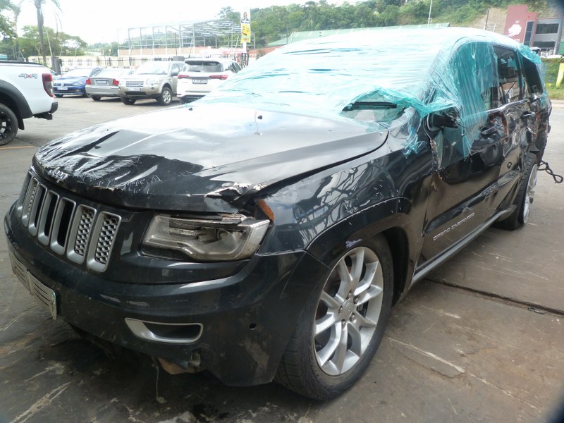 Jeep Grand Cherokee 3.0 Diesel 4X4 Summit AT Black - 2015 STRIPPING FOR SPARES - Private Seller