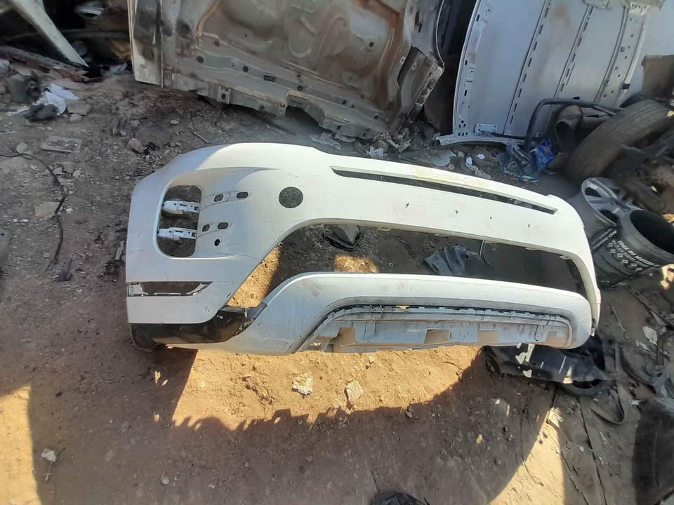 Range Rover Evoque front bumper - Private Seller