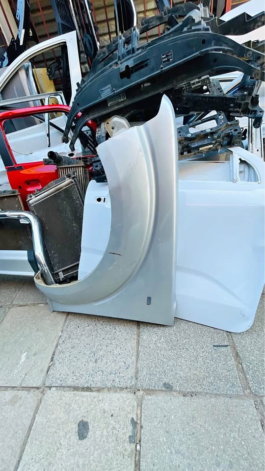 Nissan Navara fender - Private Seller Nissan Navara fender - Private Seller