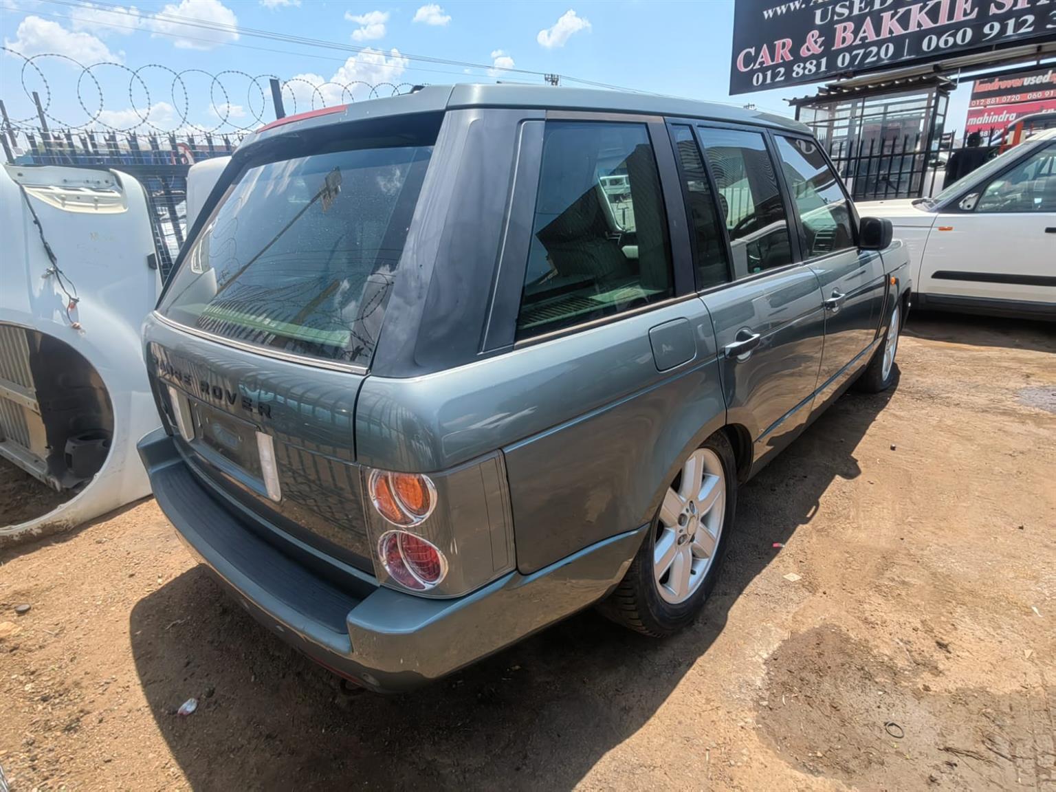 Land Rover Range Rover Big body 2006 4.4 petrol automatic stripping for spares