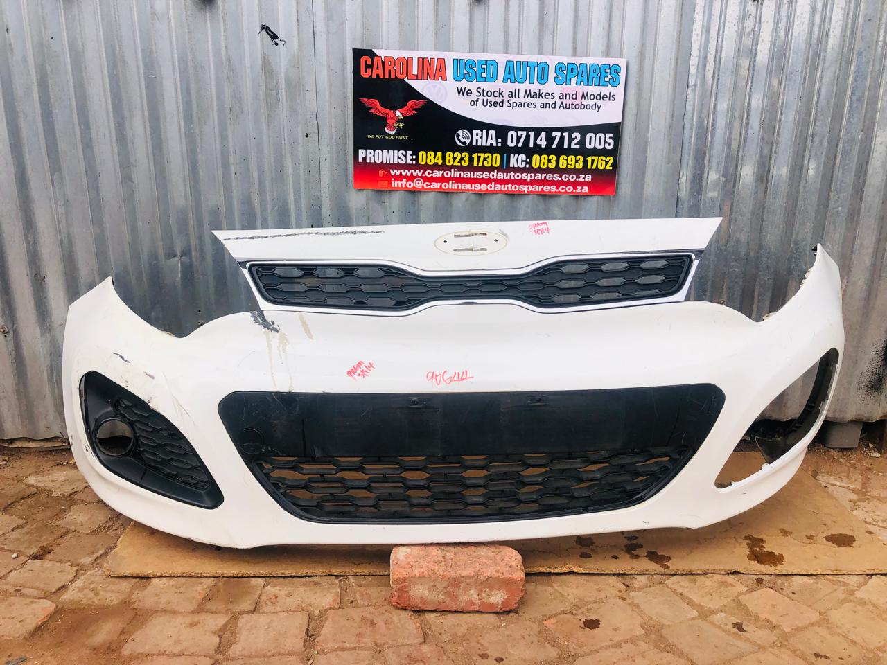 Kia Rio  front bumper with grills (hatchback) - Private Seller