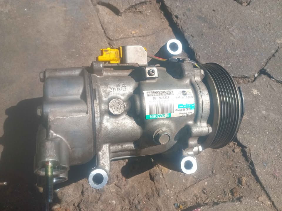 AC Compressor For Mini Cooper Paceman Countryman - Private Seller