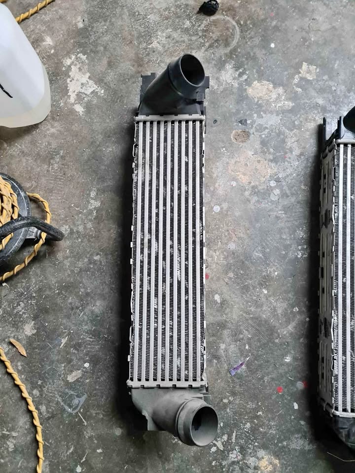 Bmw f25 intercooler used good condition - Private Seller Bmw f25 intercooler used good condition - Private Seller